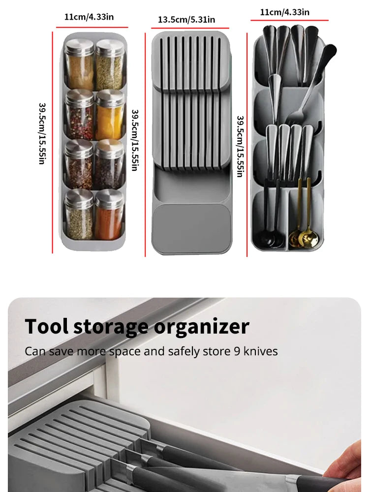Organiseur de cuisine avec compartiments a couverts et fente porte-couteau sur un comptoir